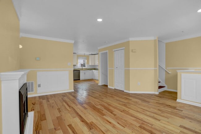 Building Photo - 3902 Cotton Tree Ln