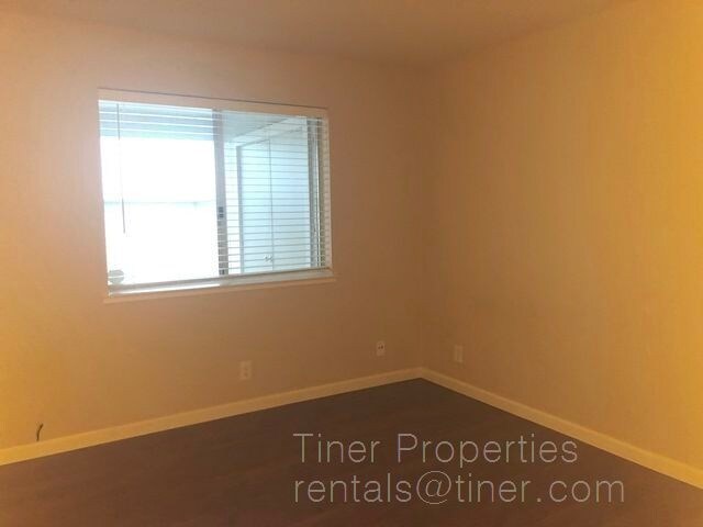 Building Photo - Natomas 2 Bedroom Condominium in Gated Com...