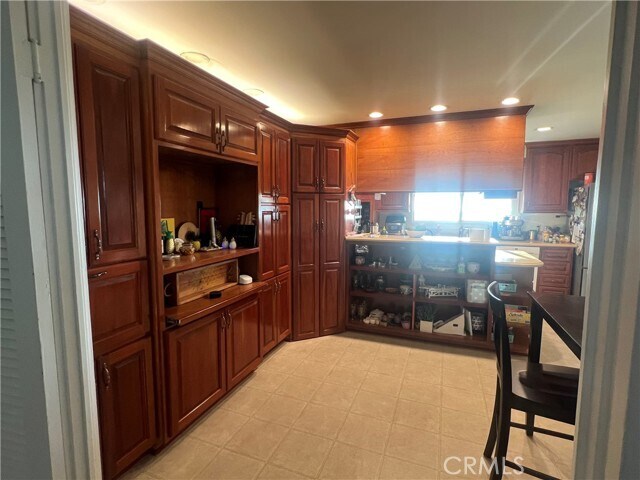 Building Photo - 28255 Trailriders Dr