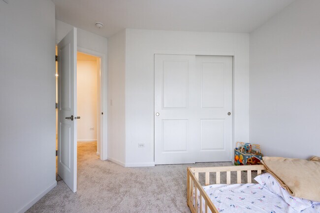 Building Photo - 1300 Kentwood Dr