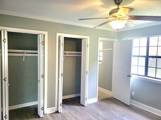 Building Photo - 3004 Steeple Chase Ct