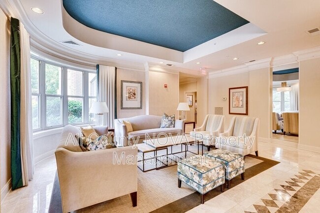 Building Photo - 11776 Stratford House Pl