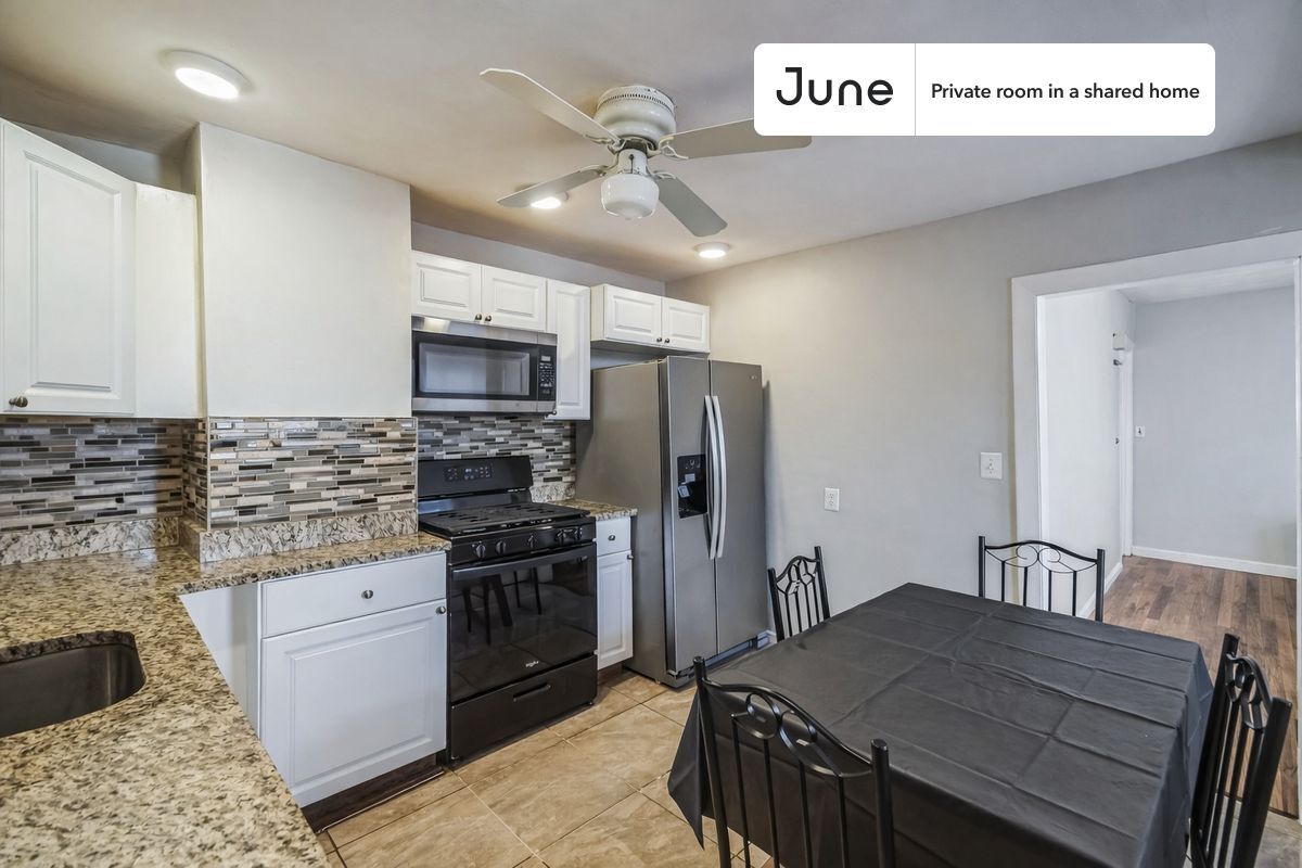 Building Photo - Room in Shared 4 bed/2 bath home in East Cambridge