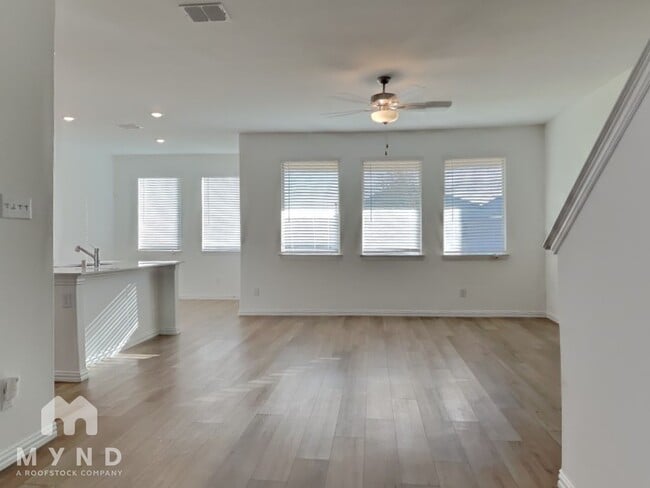 Building Photo - 3345 Cardinal Flower Pl