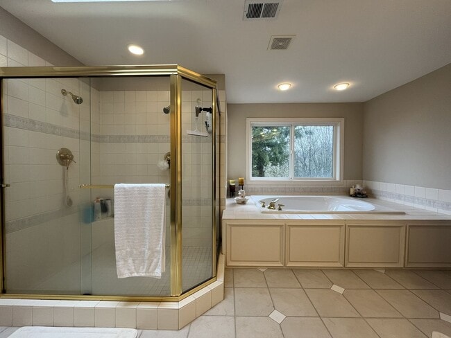 Building Photo - Executive-Style Northwest Heights Home with Forest Views and Refined Architectural Details