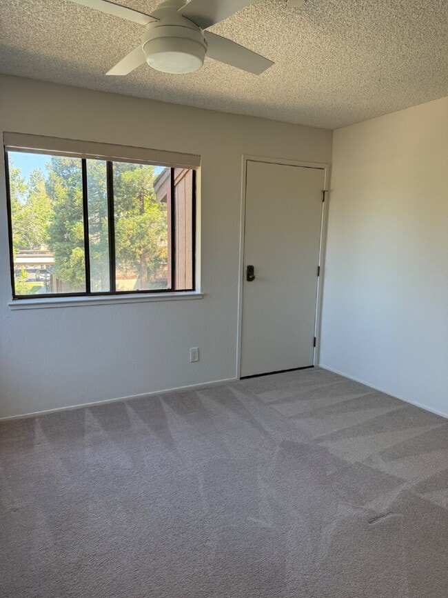 Building Photo - Spacious 3-Bedroom, 2-Bath Multi-Level Home with Balcony, In-Unit Laundry & Dual Parking