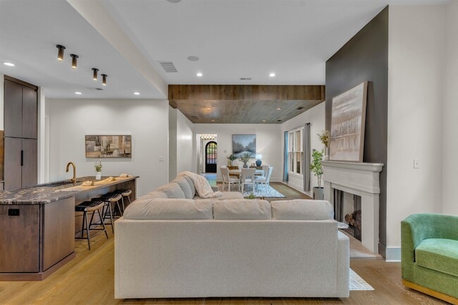 Building Photo - 4167 Meade Village Cv