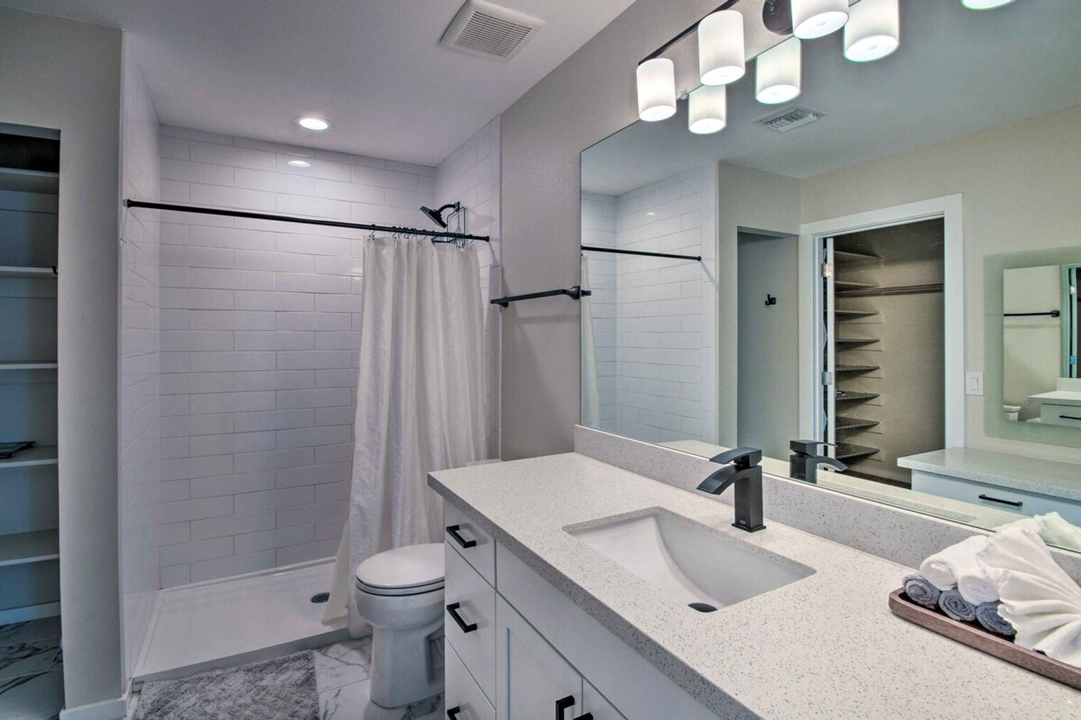 Building Photo - 17649 N 42nd Ln