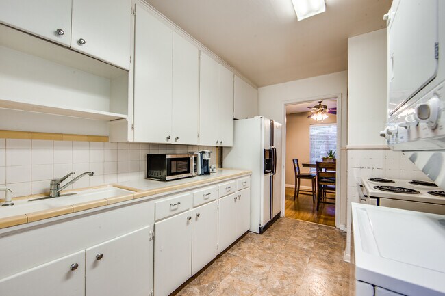 Building Photo - 111 Grandview Pl