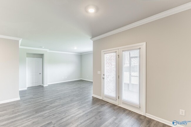 Building Photo - 290 Caudle Dr