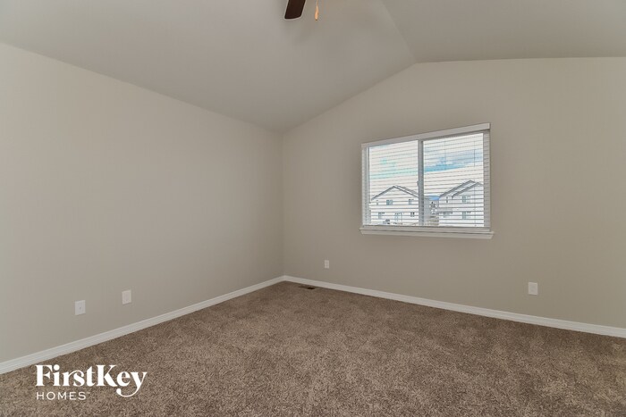 Building Photo - 6508 Vedder Dr