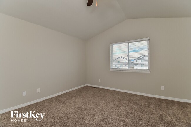 Building Photo - 6508 Vedder Dr