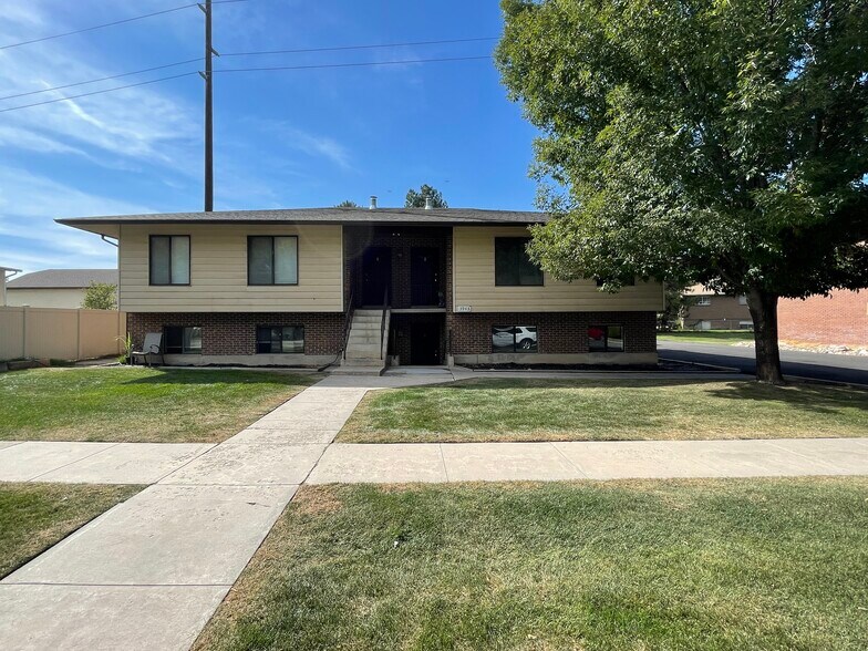 Building Photo - 3943 S 700 W