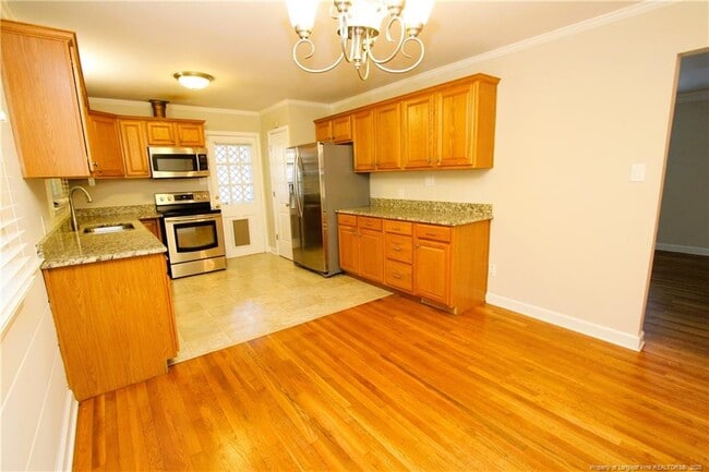 Building Photo - 1427 Seminole Trail