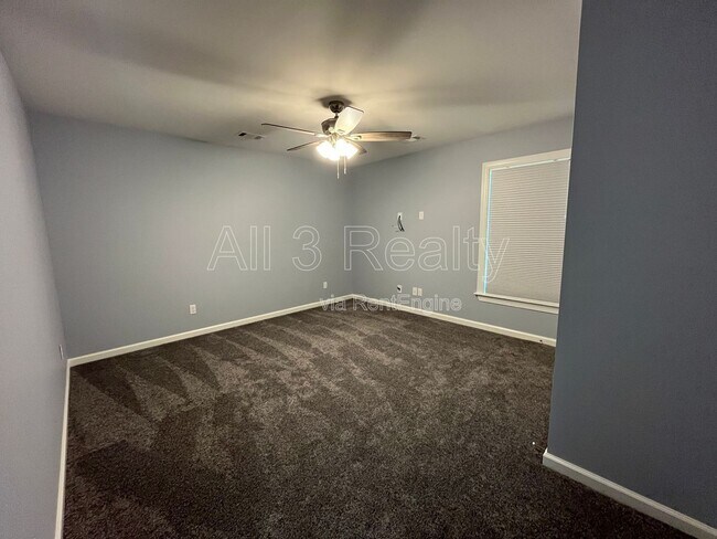 Building Photo - 1924 Wyngate Loop