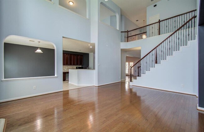 Building Photo - 6410 Drayton Hall