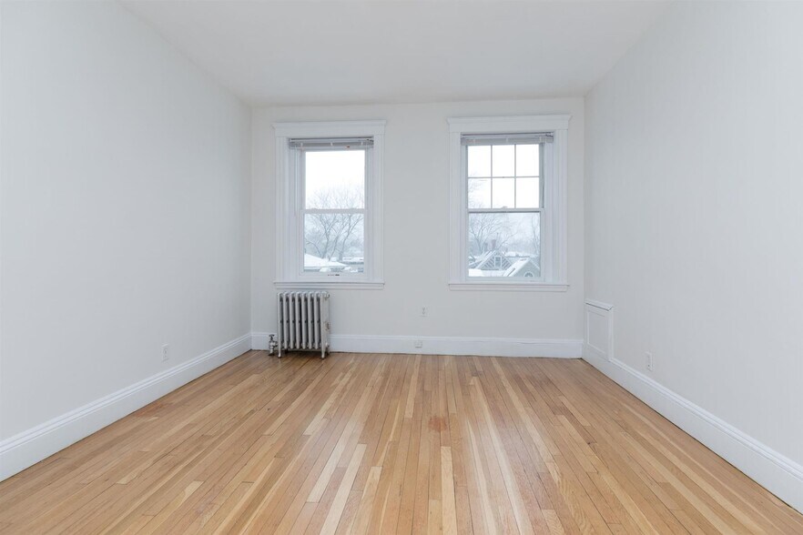 Building Photo - 30 Langdon St