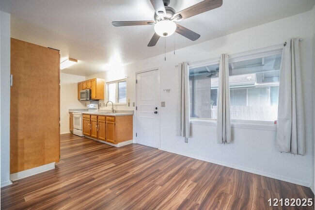 Building Photo - Spacious 4-Bedroom Home in Desirable Ewa Beach Neighborhood