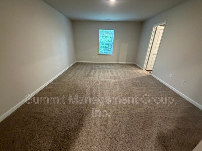 Building Photo - 219 Limestone Cir