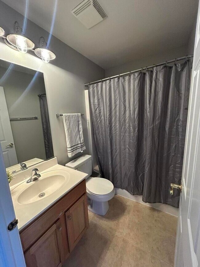 Building Photo - 103 Enclave Cir