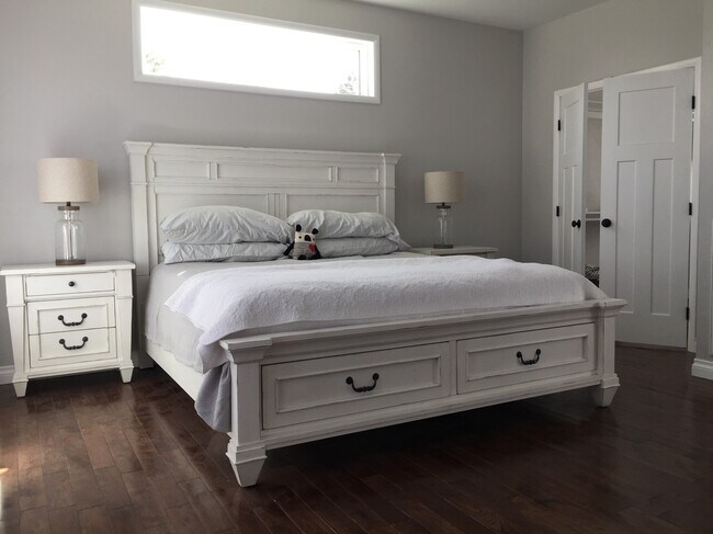 Building Photo - 4090 Jay St