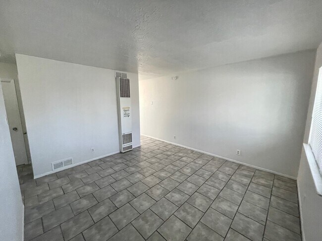 Building Photo - 620 Alcazar St SE