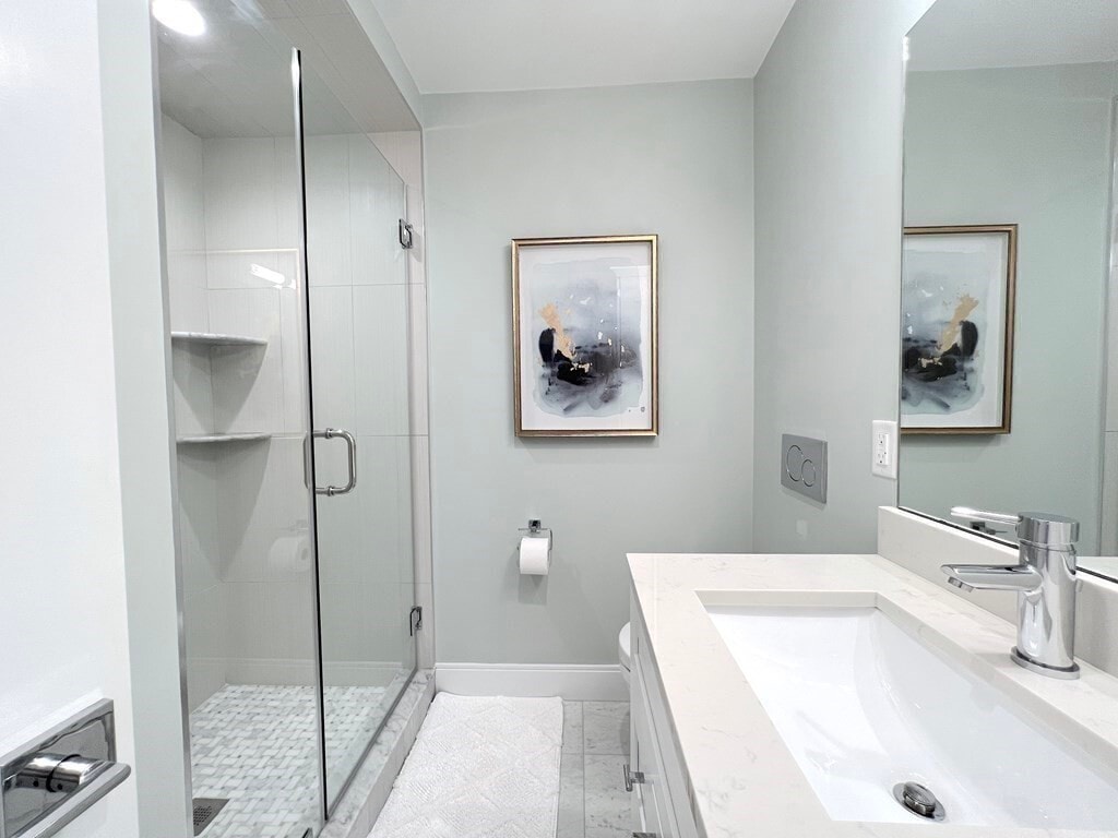 Building Photo - 362 Bunker Hill St