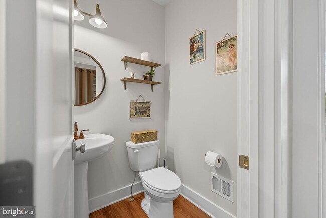 Building Photo - 8193 Major Watters Ct