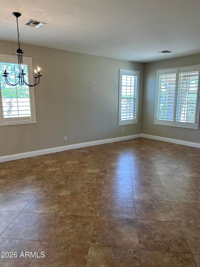 Building Photo - 7024 S Claiborne Ave