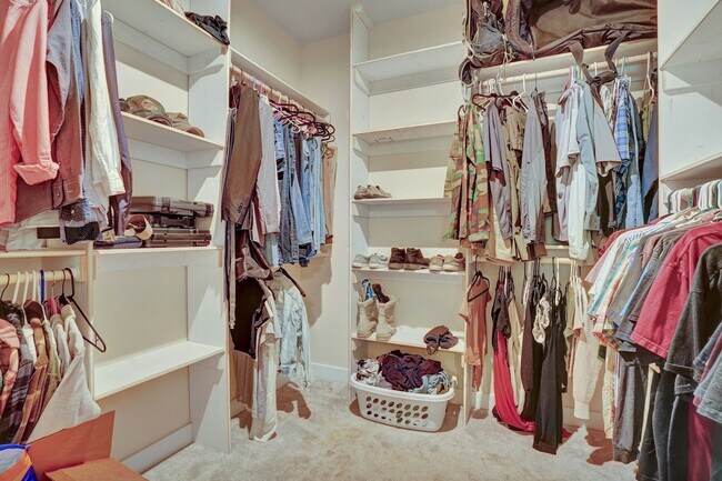 Building Photo - 1921 Doubloon Way