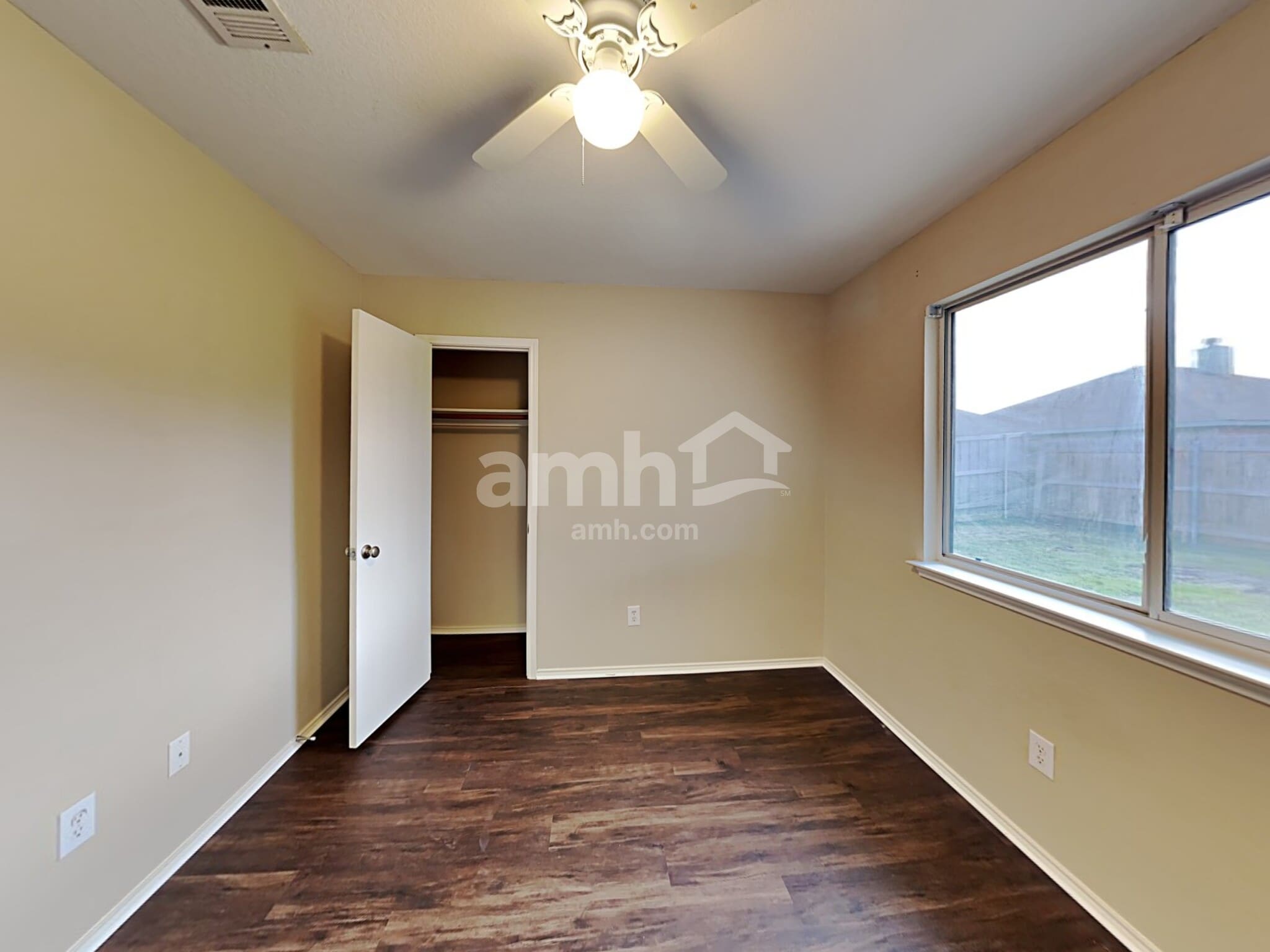 Building Photo - 1617 Kelly Ln