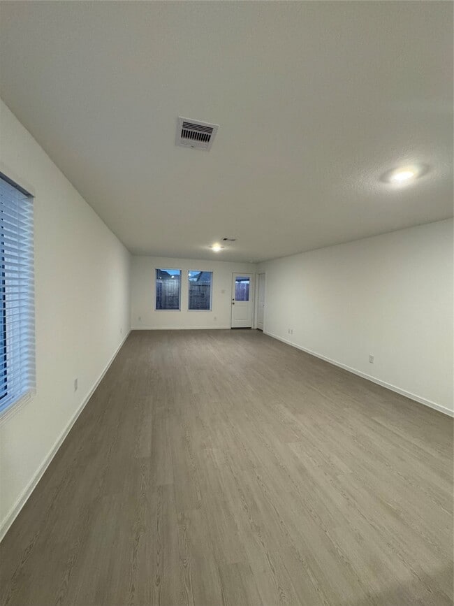 Building Photo - 28734 Bottom Grass Trl