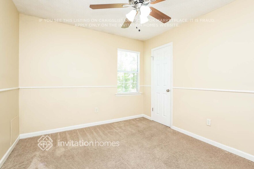 Building Photo - 1835 Red Rose Ln