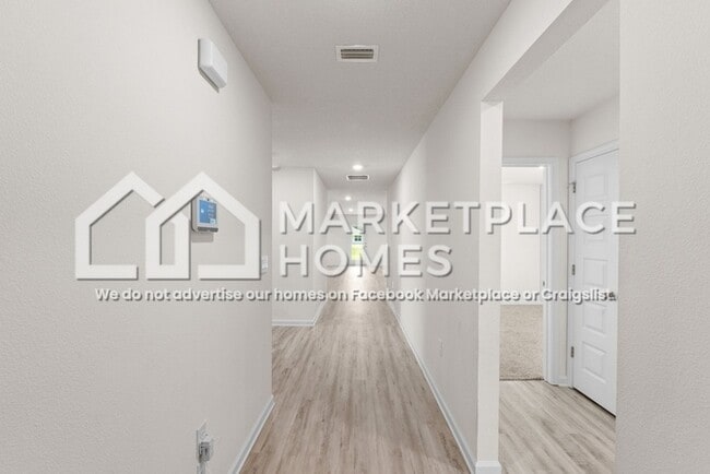 Building Photo - 7504 Delancey St