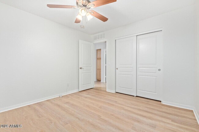 Building Photo - 4542 N 111th Dr