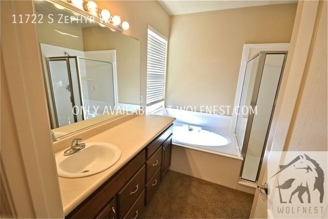 Building Photo - No Security Deposit Option! Amazing 3 Bedr...