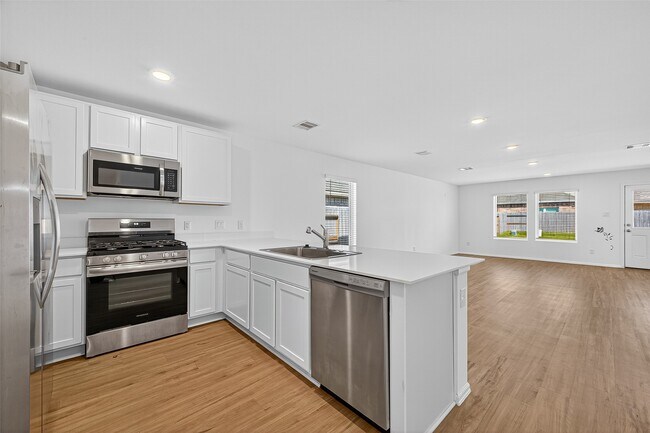 Building Photo - 27130 Breakaway Ln