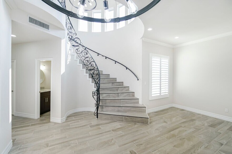 Building Photo - 6489 Calle Placido Dr