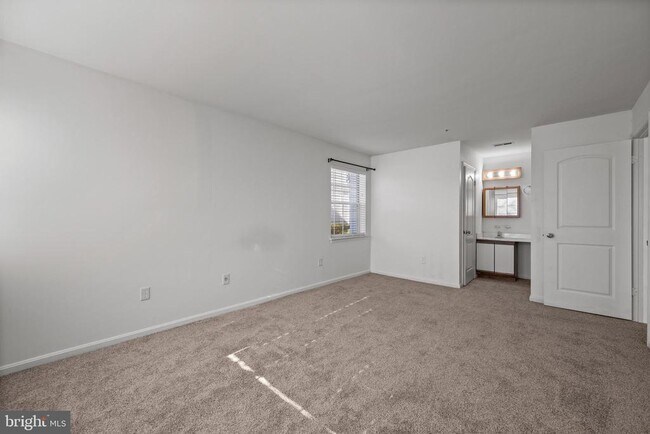 Building Photo - 8585 Falls Run Rd