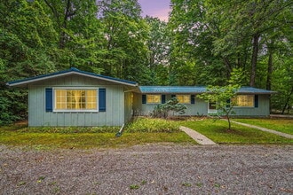 Building Photo - Peaceful Country Living | Spacious 3-Bed, 2-Bath Duplex $1600/month