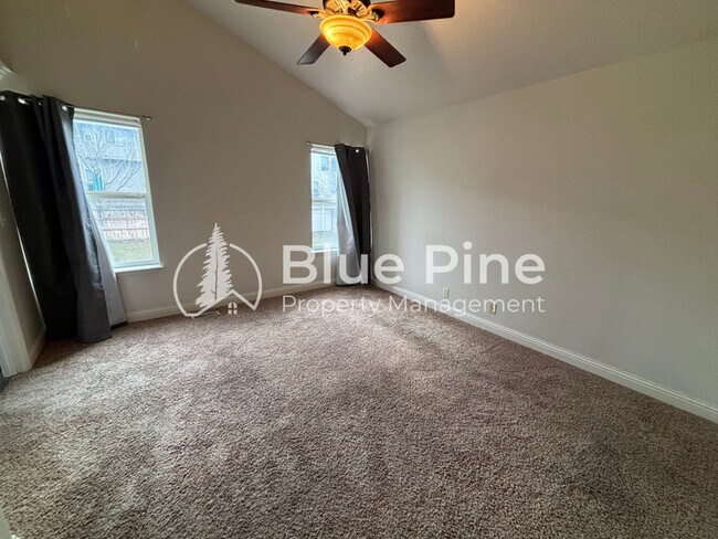 Building Photo - 2415 Northstar Dr