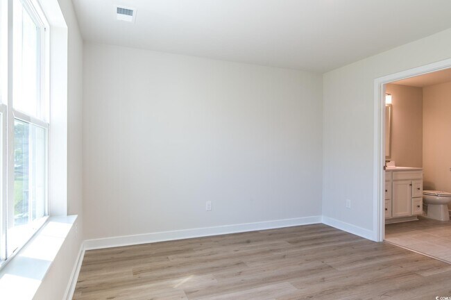 Building Photo - 2382 Elowen Ln