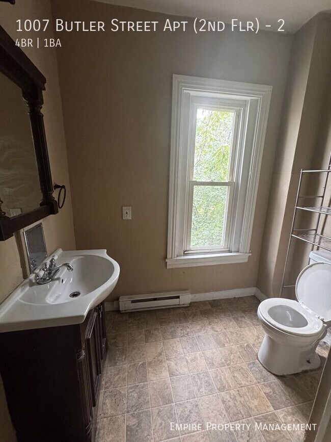 Building Photo - 1007 Butler St