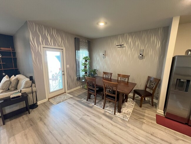 Building Photo - Stunning 4-Bedroom Home in Zachary's Mirav...