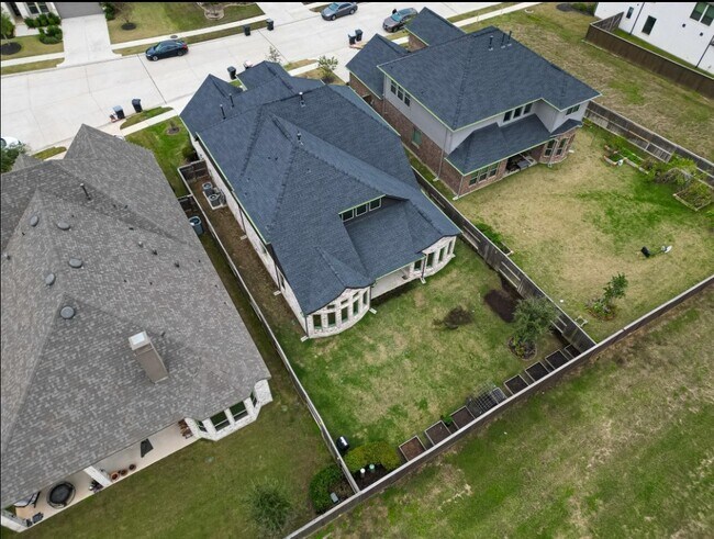 Building Photo - 3123 Lantana Trl