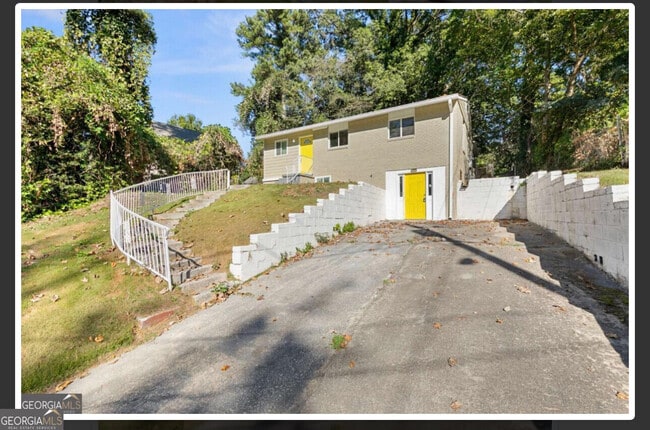 Building Photo - 477 Fairlane Cir NW