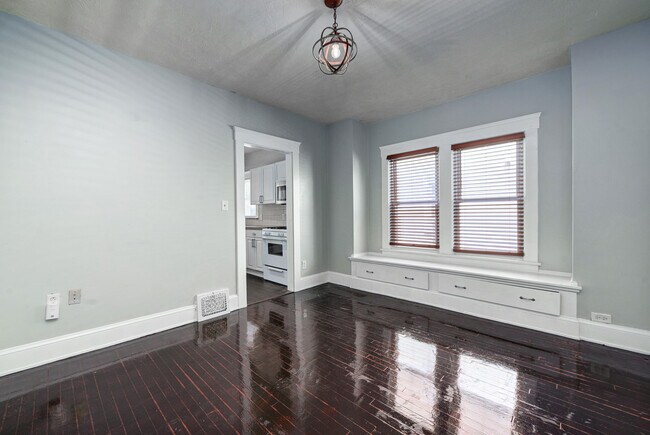 Building Photo - 1292 Fry Ave