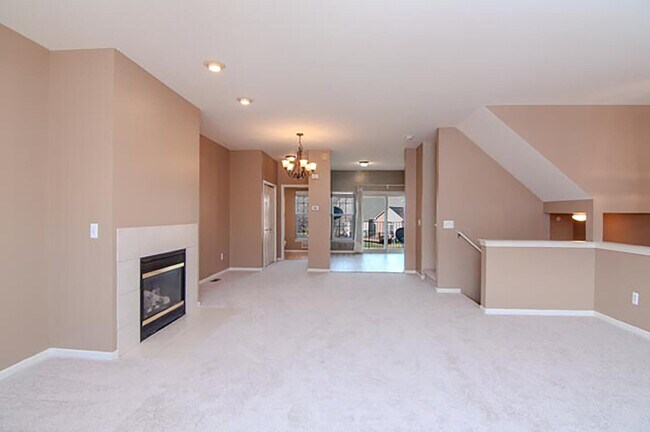 Building Photo - 448 Cherry Orchard Rd