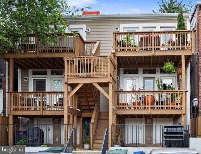 Building Photo - 5410 3rd St NW