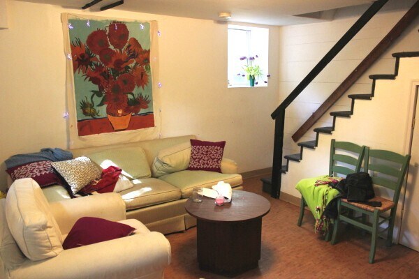 Building Photo - 42 Putnam Ave